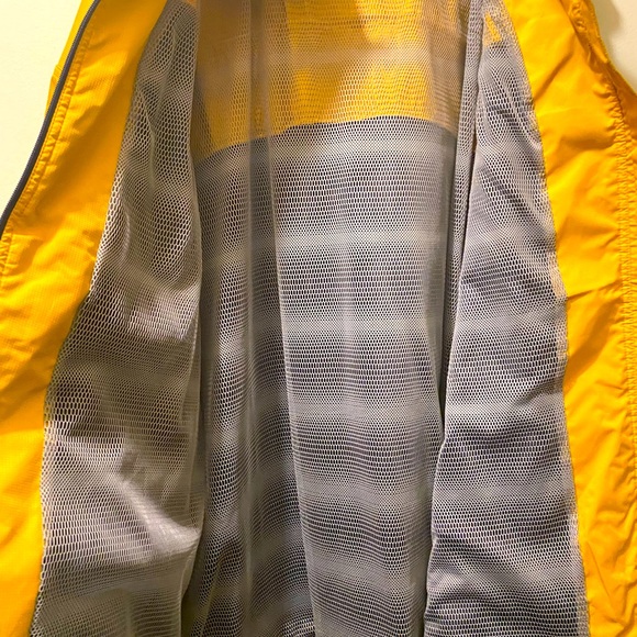 🛑Sold Reebok~Mens lightweight gym jacket, 💛💙 with white trim front zipper - Picture 3 of 11